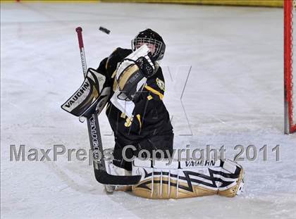 Thumbnail 1 in North Farmington/Harrison vs Farmington (OAA Red Division Consolation Finals) photogallery.