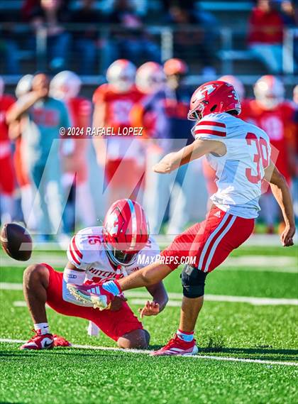 Thumbnail 1 in Teague vs. Hitchcock (UIL 3A D1 Football Area) photogallery.