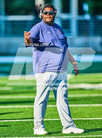 Thumbnail 2 in Teague vs. Hitchcock (UIL 3A D1 Football Area) photogallery.