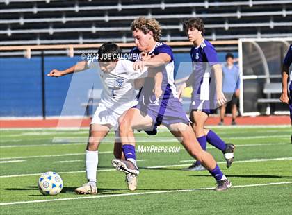 Thumbnail 3 in Boerne vs Weatherford (ALAMO HEIGHTS Invitational) photogallery.