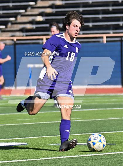 Thumbnail 3 in Boerne vs Weatherford (ALAMO HEIGHTS Invitational) photogallery.