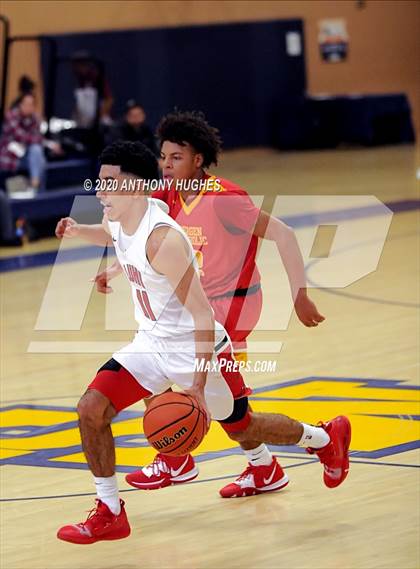 Thumbnail 1 in Long Island Lutheran vs. Bergen Catholic (Empire Invitational) photogallery.