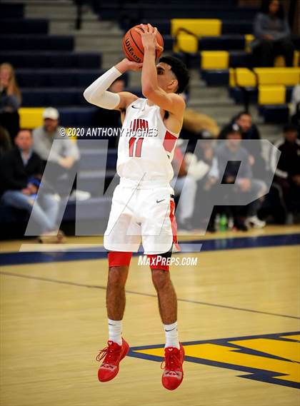 Thumbnail 2 in Long Island Lutheran vs. Bergen Catholic (Empire Invitational) photogallery.