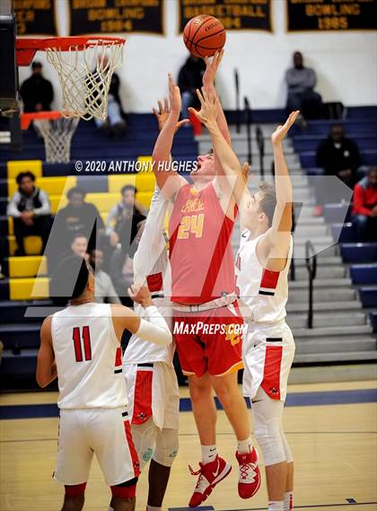 Thumbnail 1 in Long Island Lutheran vs. Bergen Catholic (Empire Invitational) photogallery.