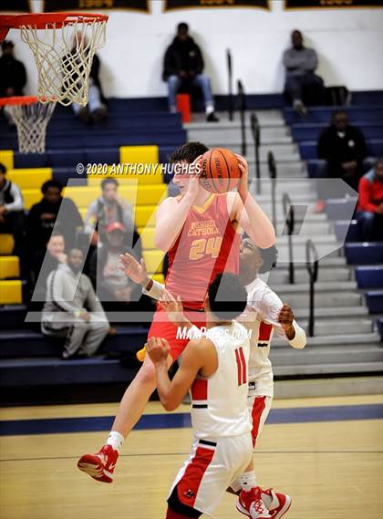 Thumbnail 2 in Long Island Lutheran vs. Bergen Catholic (Empire Invitational) photogallery.