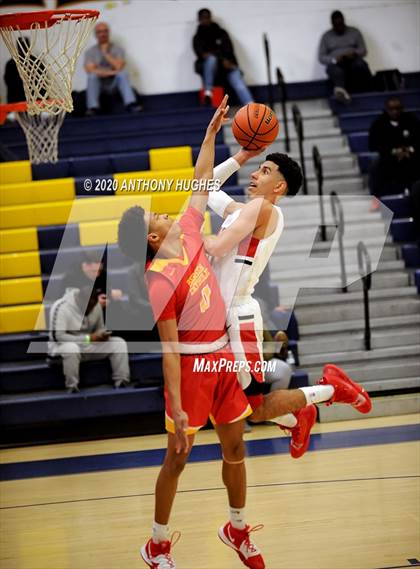 Thumbnail 1 in Long Island Lutheran vs. Bergen Catholic (Empire Invitational) photogallery.
