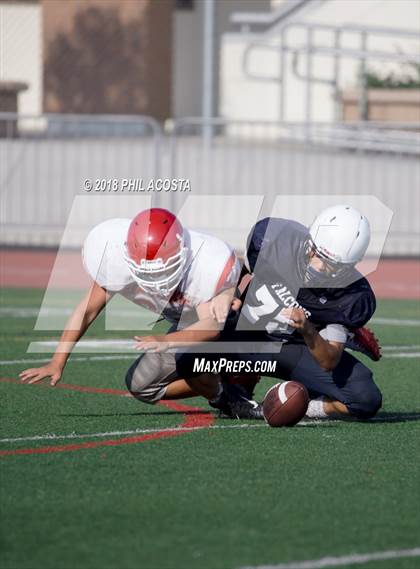 Thumbnail 2 in Crescenta Valley vs Redondo Union photogallery.