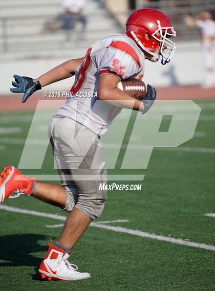 Thumbnail 3 in Crescenta Valley vs Redondo Union photogallery.