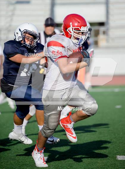 Thumbnail 1 in Crescenta Valley vs Redondo Union photogallery.
