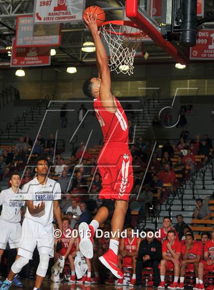 Thumbnail 2 in Foothills Christian @ Mater Dei (Nike Extravaganza) photogallery.