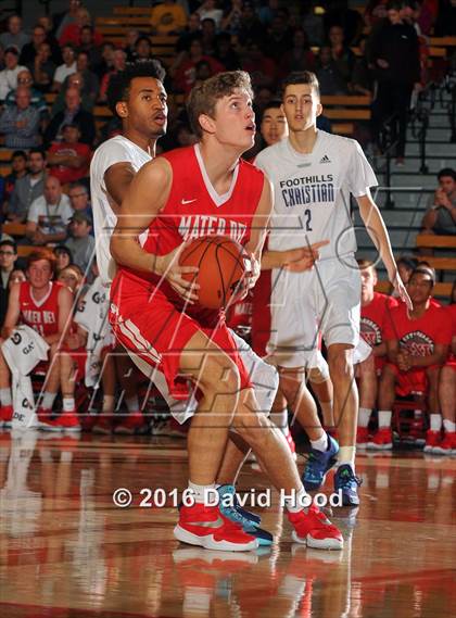 Thumbnail 1 in Foothills Christian @ Mater Dei (Nike Extravaganza) photogallery.