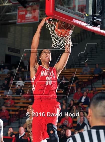 Thumbnail 1 in Foothills Christian @ Mater Dei (Nike Extravaganza) photogallery.