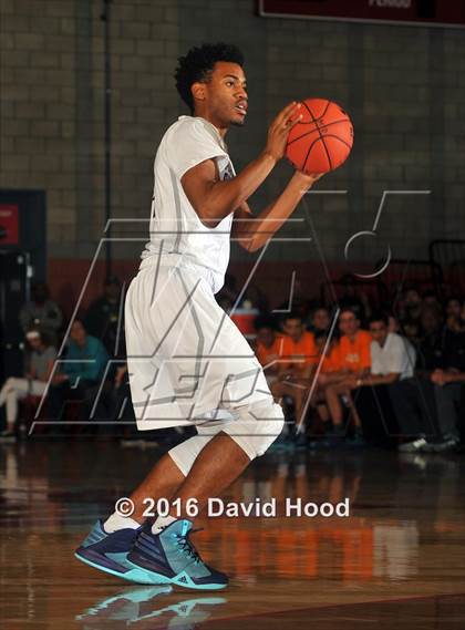 Thumbnail 1 in Foothills Christian @ Mater Dei (Nike Extravaganza) photogallery.