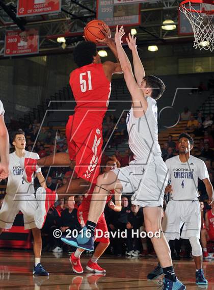 Thumbnail 1 in Foothills Christian @ Mater Dei (Nike Extravaganza) photogallery.