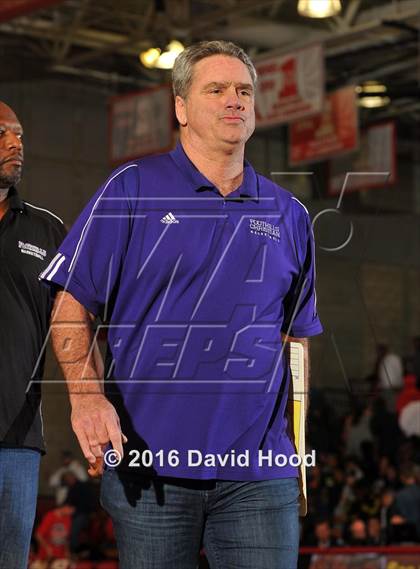 Thumbnail 2 in Foothills Christian @ Mater Dei (Nike Extravaganza) photogallery.