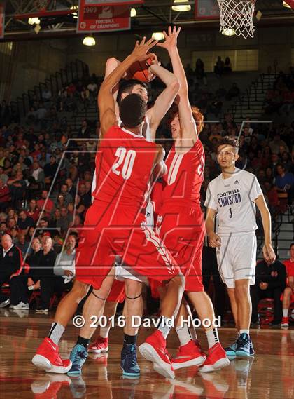 Thumbnail 2 in Foothills Christian @ Mater Dei (Nike Extravaganza) photogallery.