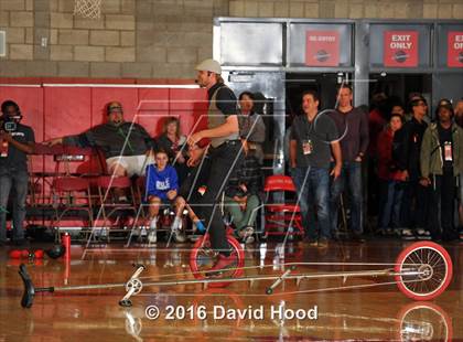Thumbnail 3 in Foothills Christian @ Mater Dei (Nike Extravaganza) photogallery.
