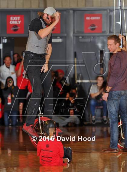 Thumbnail 1 in Foothills Christian @ Mater Dei (Nike Extravaganza) photogallery.
