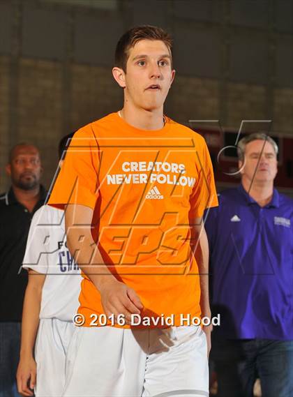 Thumbnail 3 in Foothills Christian @ Mater Dei (Nike Extravaganza) photogallery.