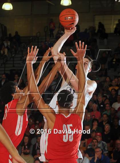 Thumbnail 2 in Foothills Christian @ Mater Dei (Nike Extravaganza) photogallery.