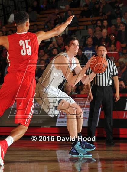 Thumbnail 1 in Foothills Christian @ Mater Dei (Nike Extravaganza) photogallery.