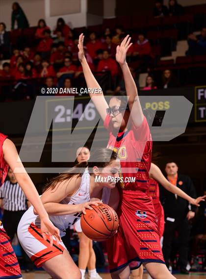 Thumbnail 2 in Tuckahoe vs. Keio Academy of N.Y. (Section 1 Class C Semifinal) photogallery.