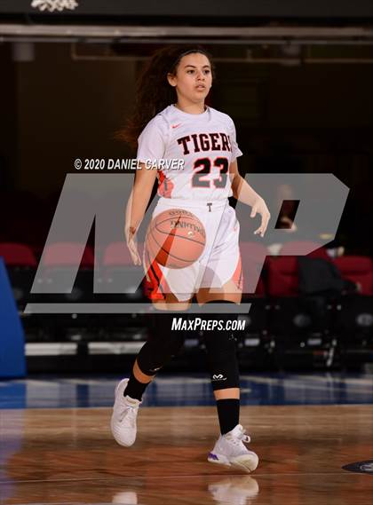Thumbnail 1 in Tuckahoe vs. Keio Academy of N.Y. (Section 1 Class C Semifinal) photogallery.