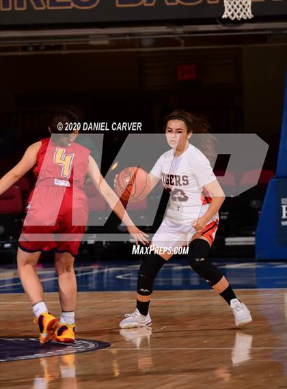 Thumbnail 3 in Tuckahoe vs. Keio Academy of N.Y. (Section 1 Class C Semifinal) photogallery.