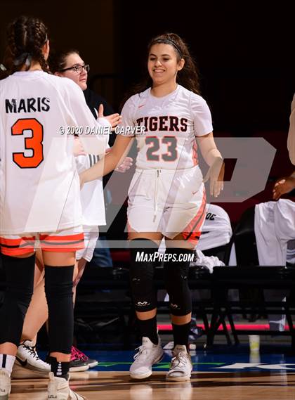 Thumbnail 3 in Tuckahoe vs. Keio Academy of N.Y. (Section 1 Class C Semifinal) photogallery.