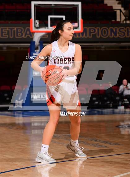 Thumbnail 1 in Tuckahoe vs. Keio Academy of N.Y. (Section 1 Class C Semifinal) photogallery.