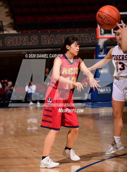 Thumbnail 3 in Tuckahoe vs. Keio Academy of N.Y. (Section 1 Class C Semifinal) photogallery.