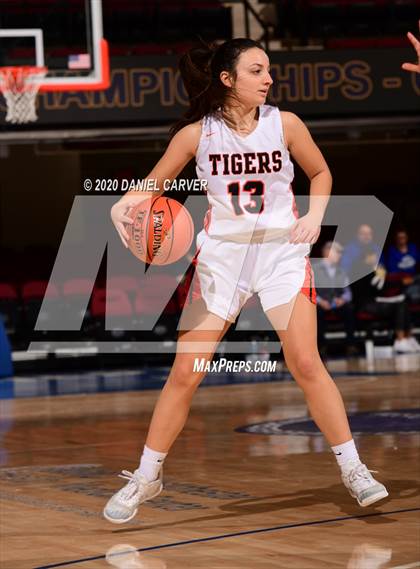 Thumbnail 3 in Tuckahoe vs. Keio Academy of N.Y. (Section 1 Class C Semifinal) photogallery.