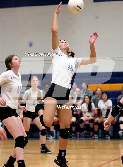 Thumbnail 1 in Helena @ Chilton County photogallery.