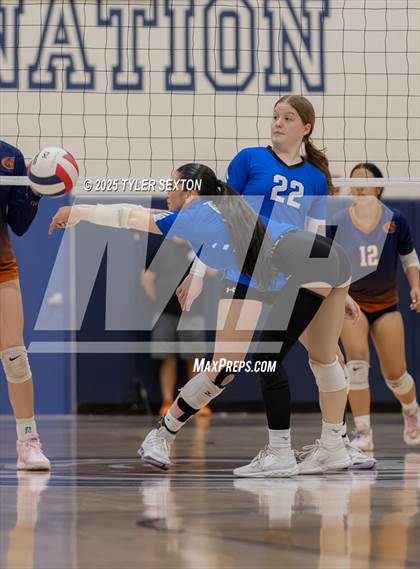 Thumbnail 2 in Buena @ Cienega photogallery.