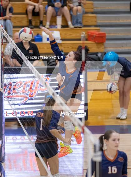 Thumbnail 3 in Buena @ Cienega photogallery.