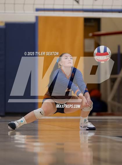 Thumbnail 1 in Buena @ Cienega photogallery.
