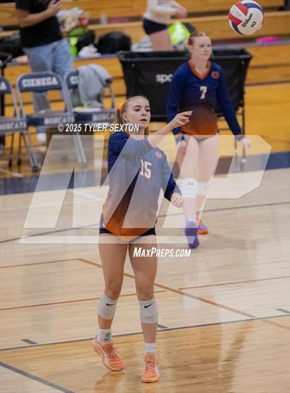 Thumbnail 3 in Buena @ Cienega photogallery.