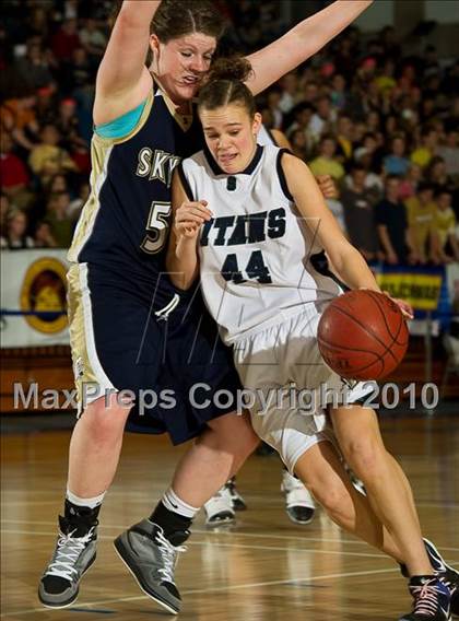 Thumbnail 1 in Syracuse vs Skyline (Utah 5A Semifinal) photogallery.
