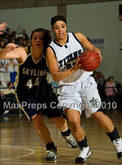 Thumbnail 3 in Syracuse vs Skyline (Utah 5A Semifinal) photogallery.