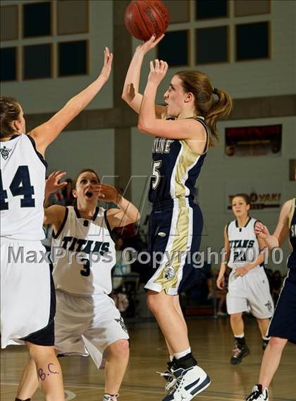 Thumbnail 3 in Syracuse vs Skyline (Utah 5A Semifinal) photogallery.