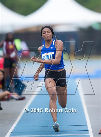 Thumbnail 3 in PSAL Girls  Outdoor Track & Field Championship photogallery.
