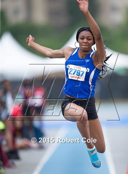 Thumbnail 2 in PSAL Girls  Outdoor Track & Field Championship photogallery.