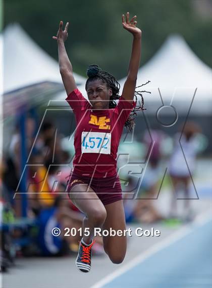 Thumbnail 2 in PSAL Girls  Outdoor Track & Field Championship photogallery.
