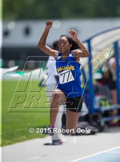 Thumbnail 1 in PSAL Girls  Outdoor Track & Field Championship photogallery.