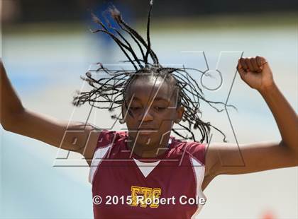 Thumbnail 1 in PSAL Girls  Outdoor Track & Field Championship photogallery.