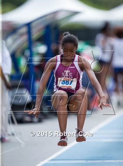 Thumbnail 2 in PSAL Girls  Outdoor Track & Field Championship photogallery.