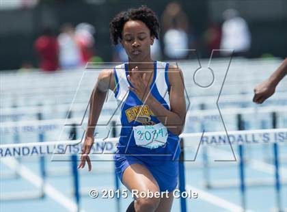 Thumbnail 2 in PSAL Girls  Outdoor Track & Field Championship photogallery.