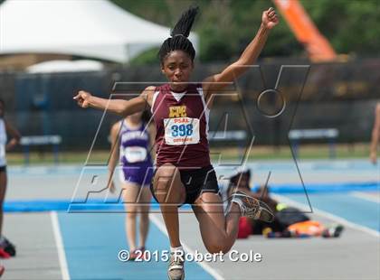 Thumbnail 1 in PSAL Girls  Outdoor Track & Field Championship photogallery.