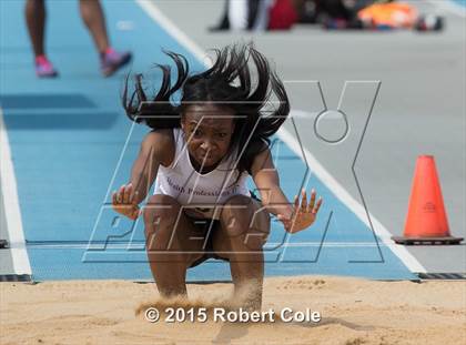 Thumbnail 2 in PSAL Girls  Outdoor Track & Field Championship photogallery.