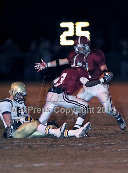 Thumbnail 3 in Hartselle vs. Briarwood Christian (AHSAA 5A Semifinal) photogallery.